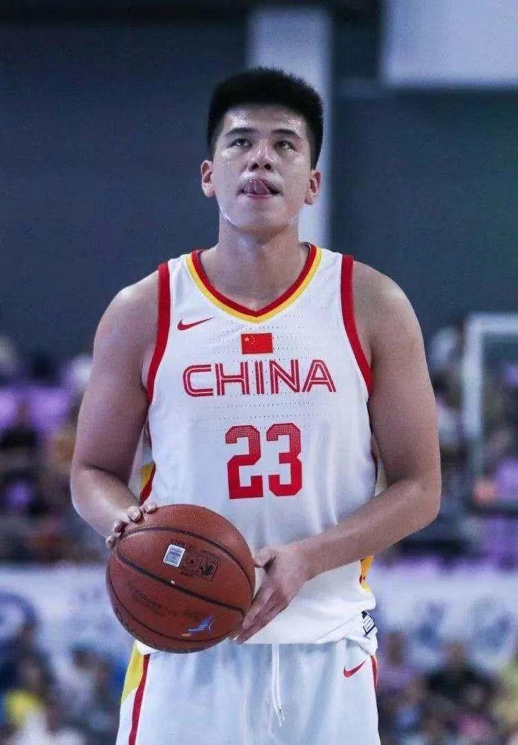 CBA一赛季千场激战铸就篮球荣耀，探寻赛季比赛场次之谜