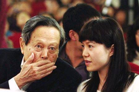 翁帆杨振宁最新动态报道，最新资讯速递